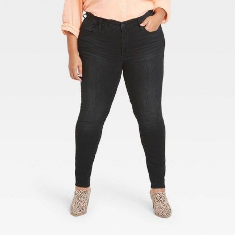 UNIVERSAL THREAD Women's Black Mid Rise Skinny Jeans Size 16
